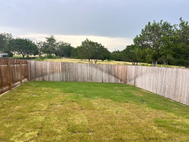 Building Photo - 1239 Concord Dr