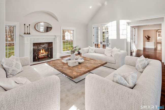 Building Photo - 1421 Oenoke Ridge