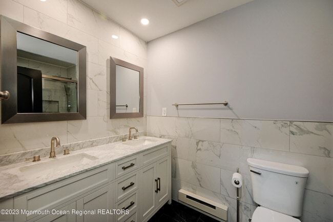 Building Photo - 58 Amberly Dr