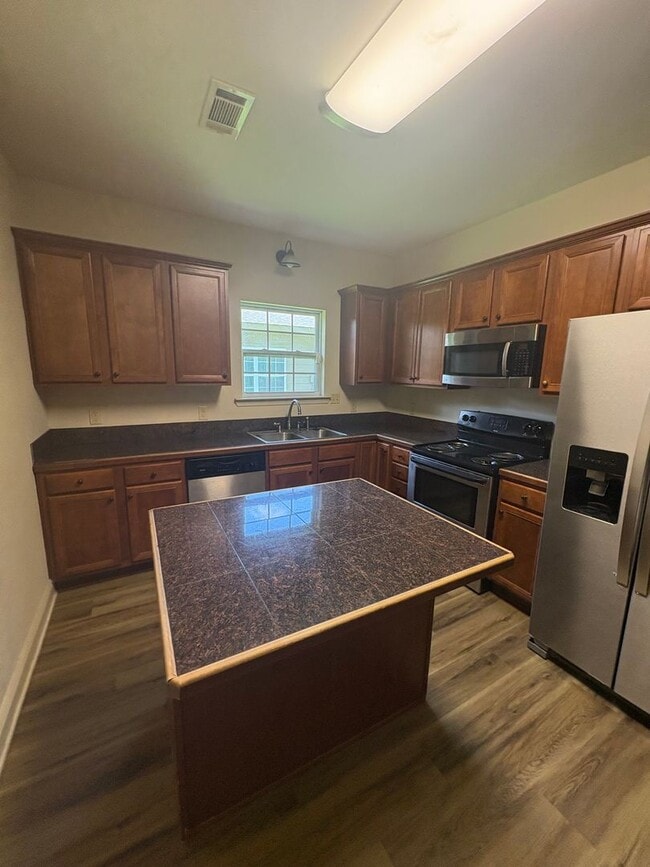 Building Photo - Ruella Duplexes