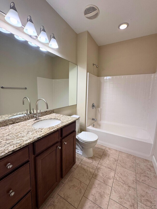 Building Photo - 2416 Boulder Springs Dr