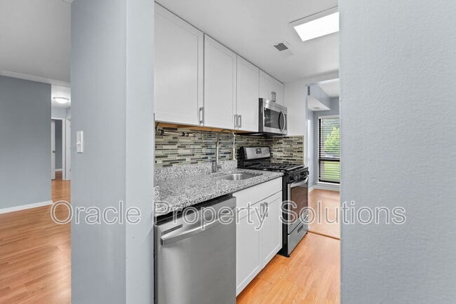 Building Photo - 6085 Majors Ln