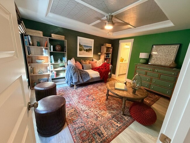 Building Photo - Four Bedroom Town Home in Old Stoney Village- Two Primary Suites