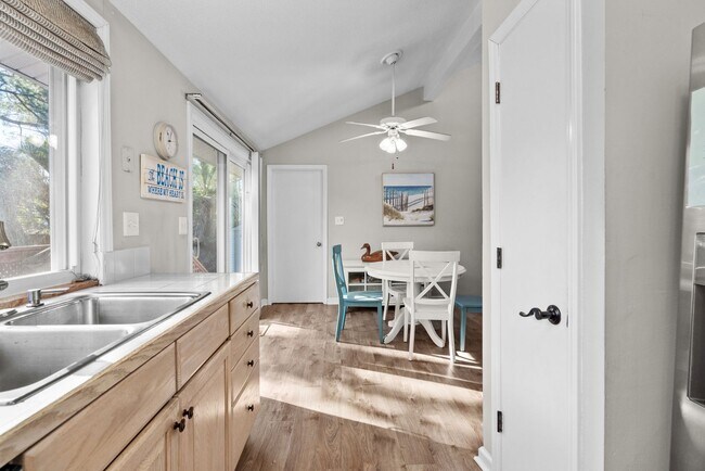 Building Photo - All Inclusive Winter Rental Single Family ...
