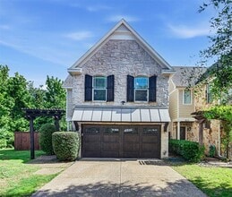 Building Photo - 509 Heath Ln