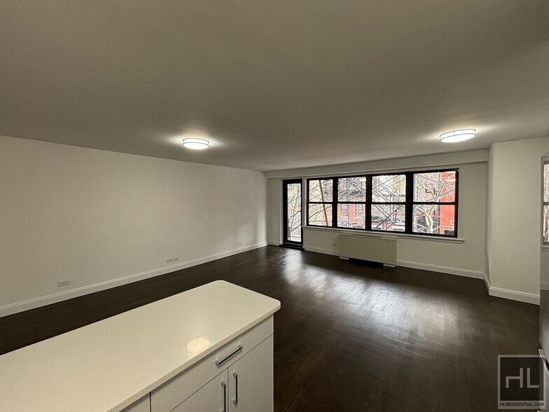 Building Photo - East 82nd Street