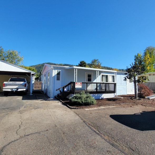 Primary Photo - 377 Virgia Ln