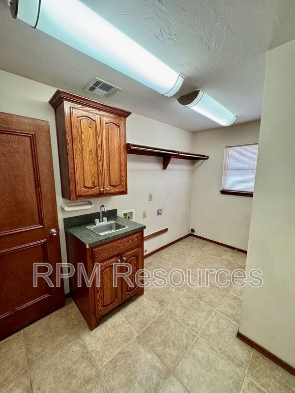 Building Photo - 11917 Wickford Pl