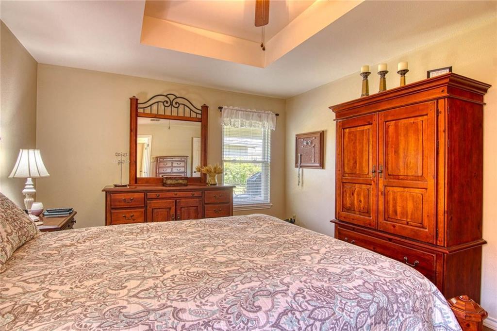 Building Photo - 714 Saint Lucy Dr