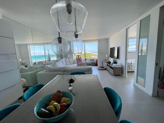 Building Photo - 465 Ocean Dr