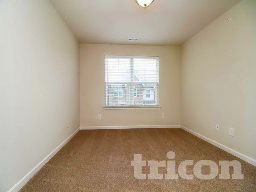 Building Photo - 211 Ashmere Ct