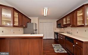 Building Photo - 519 Paoli Pointe Dr