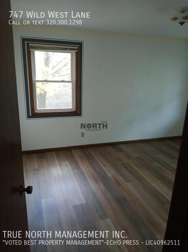 Building Photo - 747 Wild W Ln SW