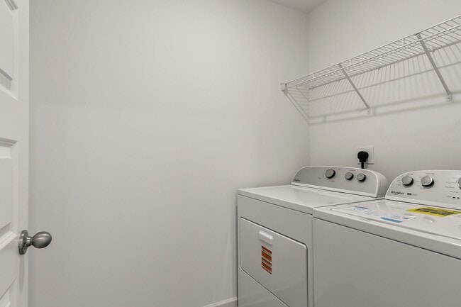 Building Photo - New Construction in the Heart of Northport - Available Now