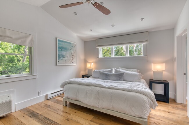 Building Photo - 21 Mako Ln