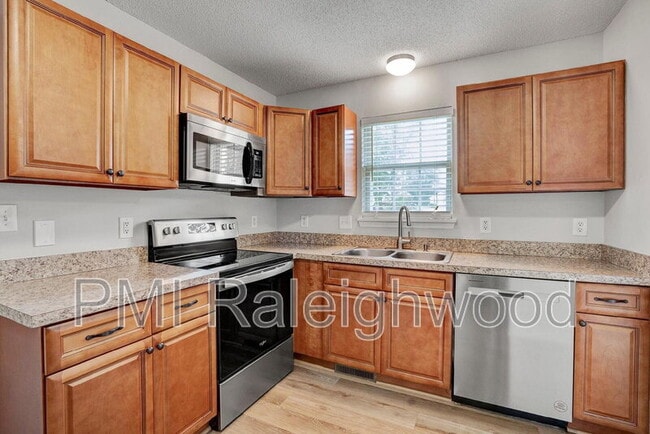 Building Photo - 1300 Poplar Ridge Rd
