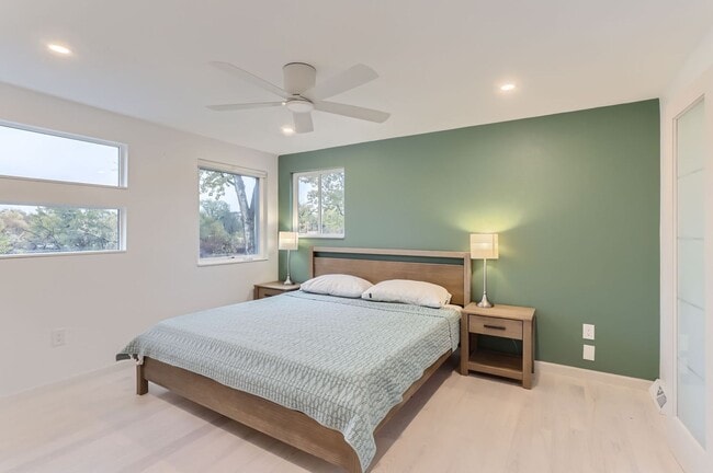 Building Photo - Basement Bedroom