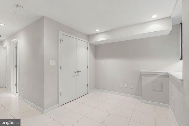 Building Photo - 1341 S 20th St