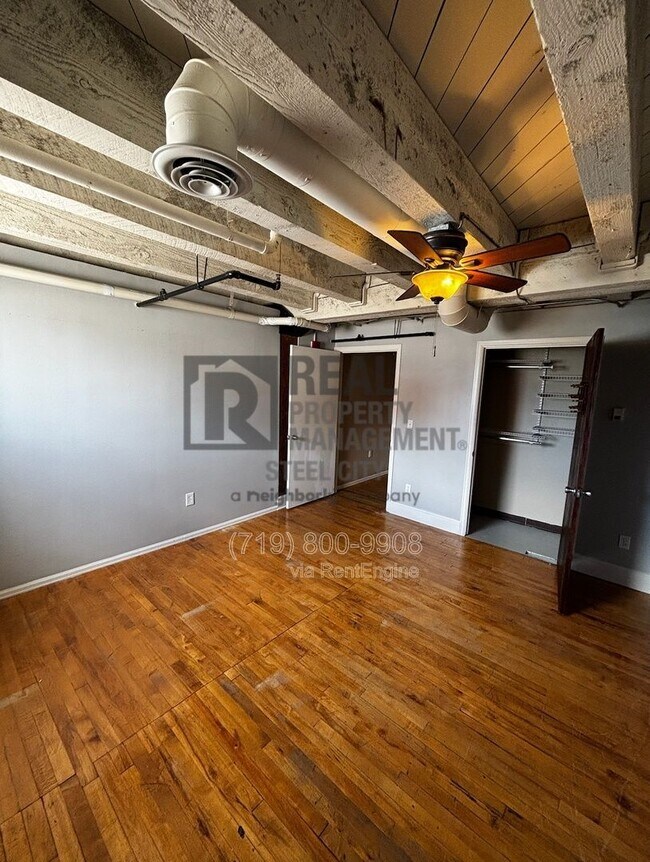 Building Photo - 201 Lamkin St