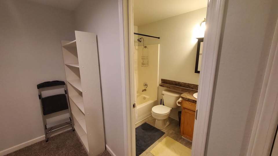 Shared Bathroom - 14603 SE 7th Way