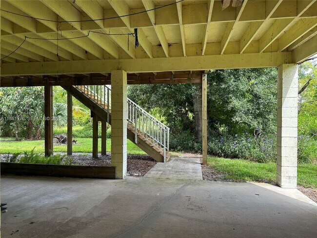 Building Photo - 5548 Birdsong Ln