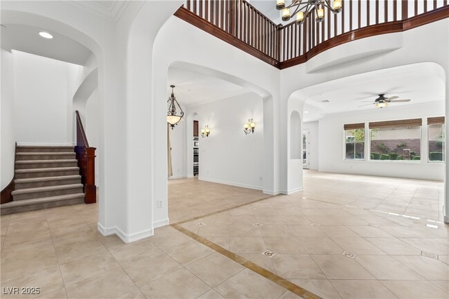 Building Photo - 58 Contrada Fiore Dr