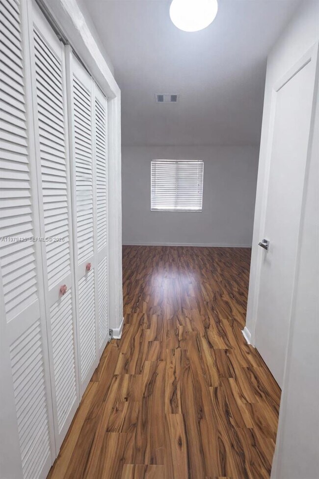 Building Photo - 15761 SW 137th Ave