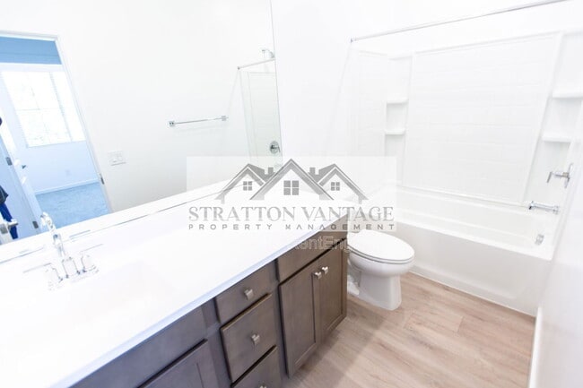 Building Photo - 1051 W. Diamondback Dr.