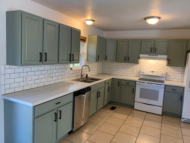 Building Photo - 9134 Westminister Cir Dr