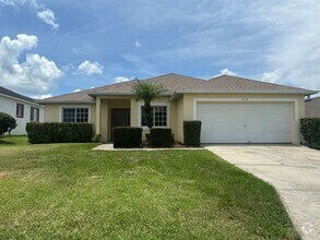 Building Photo - PRIVATE POOL - 4 BEDROOM 2 BATH HOME