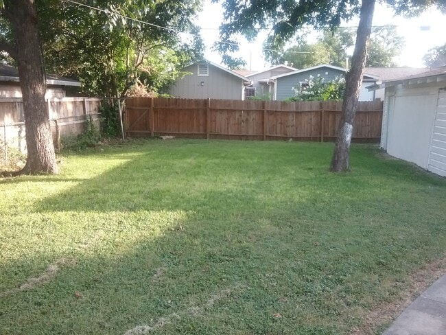 Building Photo - 1241 Lee Hall