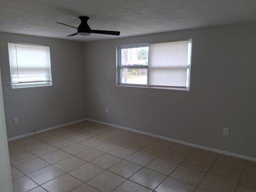 Building Photo - 3538 Garfield Dr