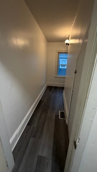 Building Photo - 22 Blake St