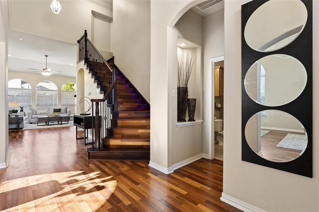 Building Photo - 9750 Grassland Dr