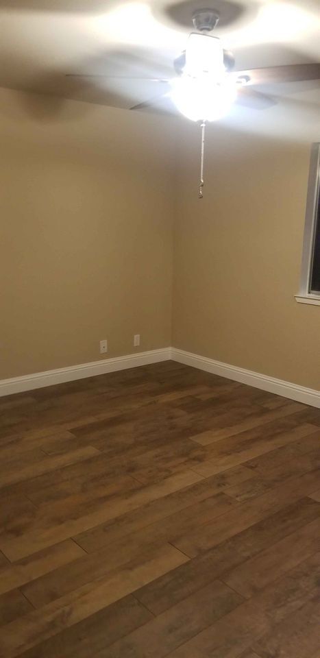 Building Photo - 308 Saint Michael Ct