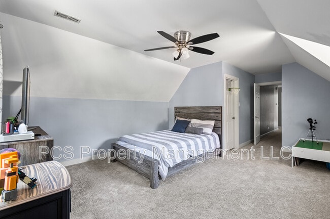 Building Photo - 12605 Jolly Pl