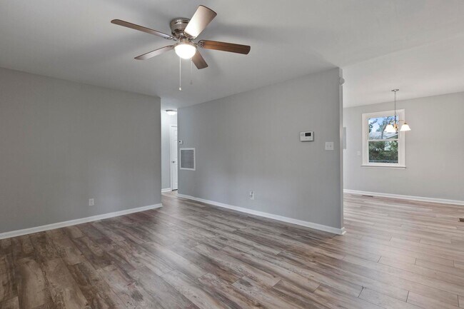 Building Photo - House for Rent in Jacksonville!