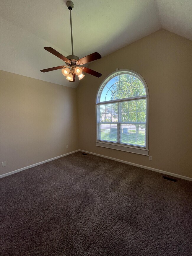 Building Photo - 349 Indian Park Dr