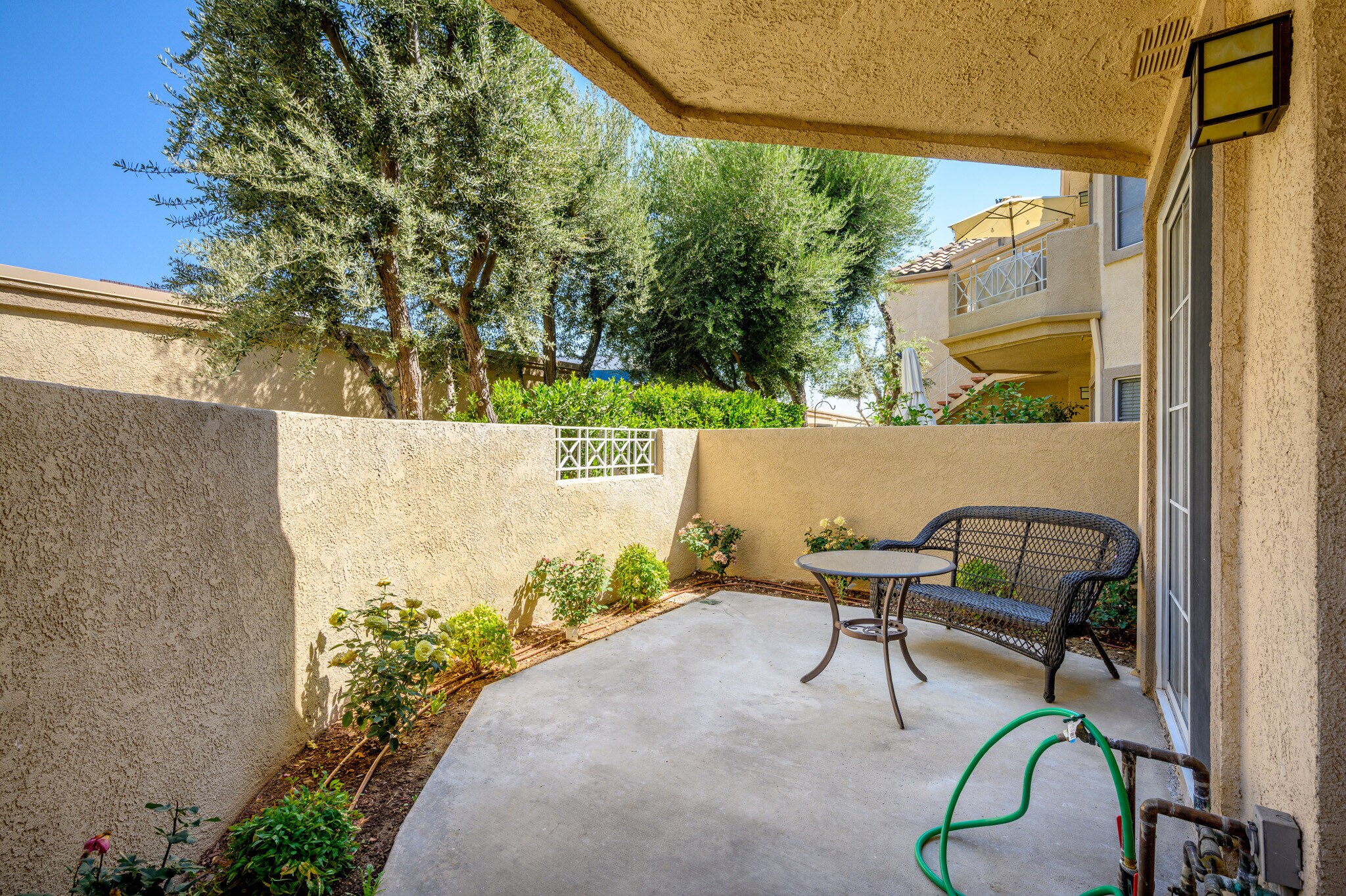 Building Photo - 23735 Del Monte Dr