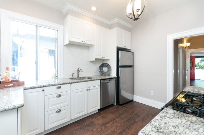 Kitchen - 2912 Harper Street