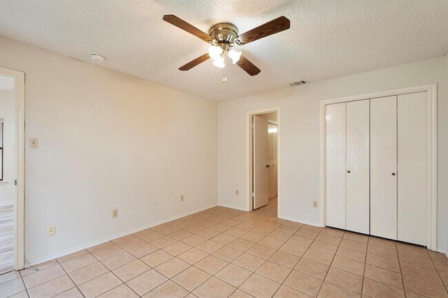 Building Photo - 12212 Brigadoon Ln
