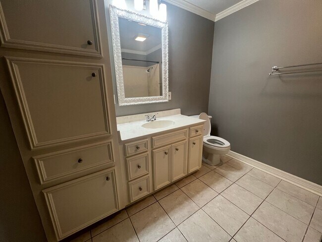 Building Photo - BAY HILLS SUBDIVISION. BENTON SCHOOLS
