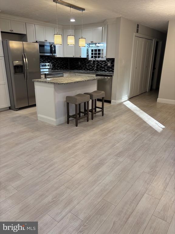 Building Photo - 44693 White Oak Ct