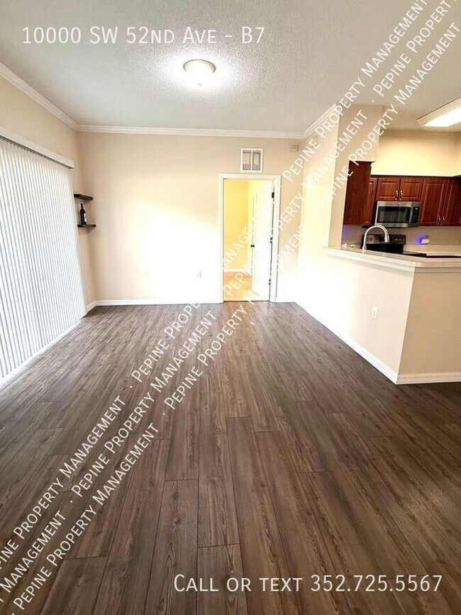 Building Photo - 10000 SW 52nd Ave