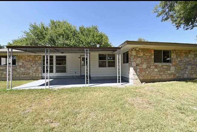 Building Photo - 10418 Rockland Dr