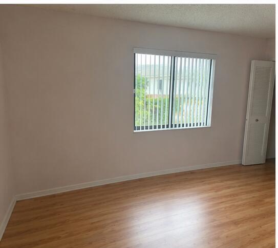 Building Photo - 409 Pine Glen Ln
