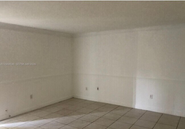 Building Photo - 9445 SW 76th St