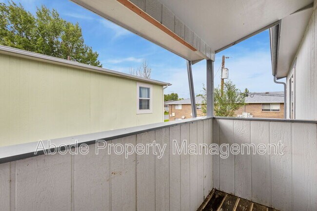 Building Photo - 1418 Emery Ct