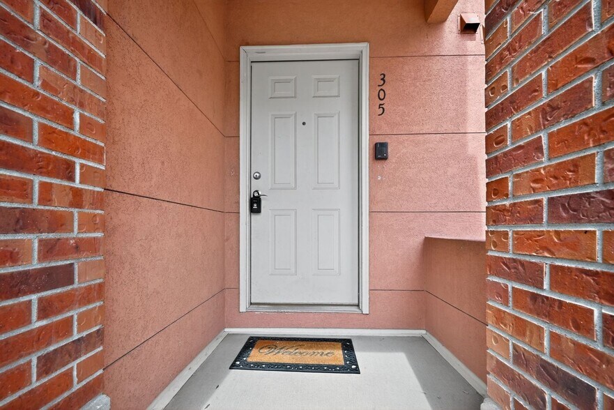 Building Photo - 4100 Albion St