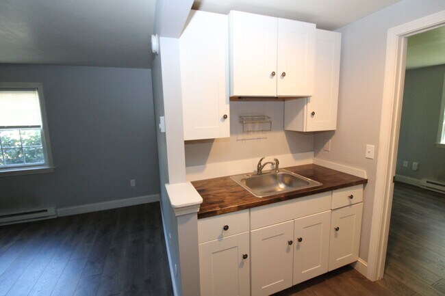 Primary Photo - 1 BR/1BA Condo Available- Cricket Brook (D...